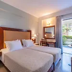 John & George Hotel Tolo