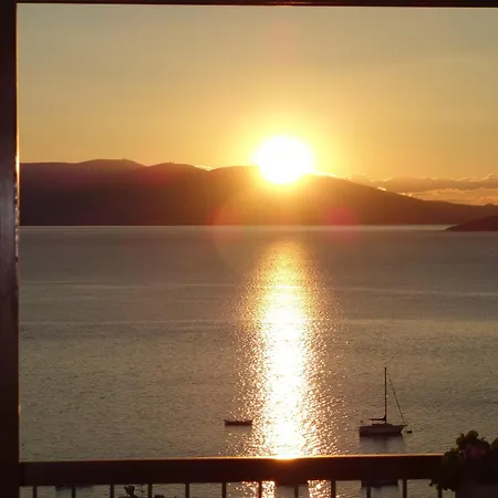 Hotel John & George 4*