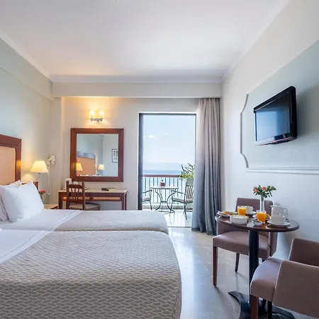 Hotel John & George 4*