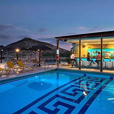 Hotel John & George 4*