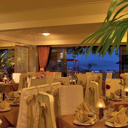 John & George 4* Tolo