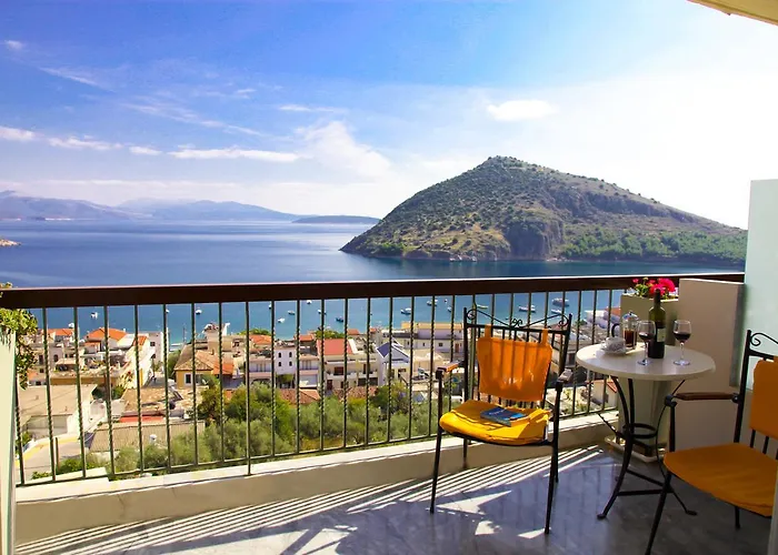 John & George Отель